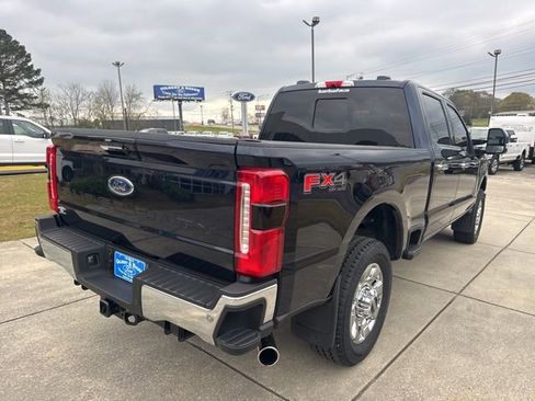 Used 2024 Ford F250 Lariat w/ Lariat Ultimate Package image 7