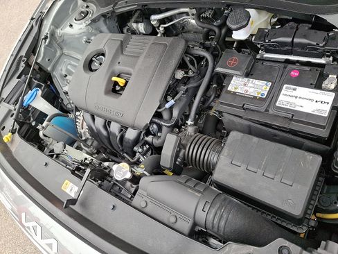 Used 2024 Kia Seltos S image 28