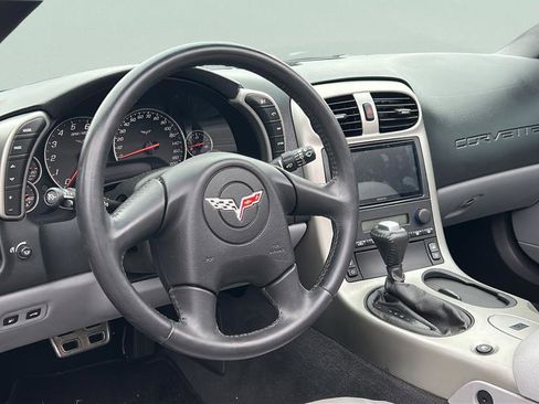 Used 2005 Chevrolet Corvette Coupe w/ Preferred Equipment Group image 15