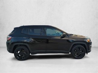 Used 2021 Jeep Compass Latitude video 4