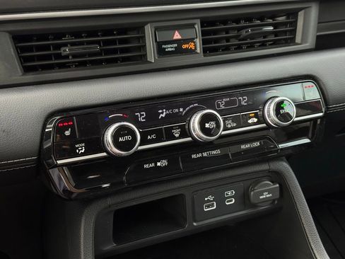 Used 2024 Honda Pilot EX-L image 35