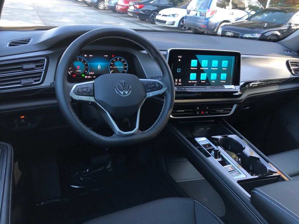 Used 2026 Volkswagen Atlas Cross Sport SE w/ Panoramic Sunroof Package AWD/4WD image 10