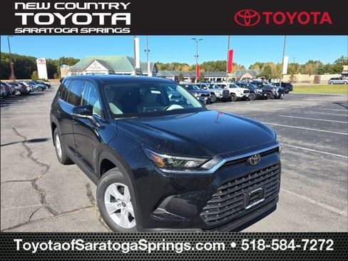 New 2026 Toyota Grand Highlander LE image 1