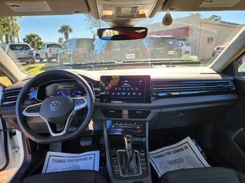 Used 2025 Volkswagen Jetta S image 11