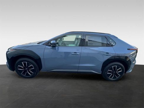 New 2026 Subaru Solterra Premium image 3