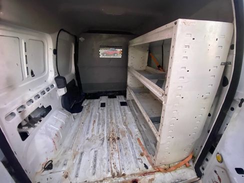 Used 2010 Ford Transit Connect XL image 15