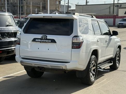 Used 2023 Toyota 4Runner TRD Off-Road Premium w/ Off Road Premium Plus Package AWD/4WD image 4