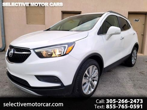 Used 2018 Buick Encore Preferred image 1