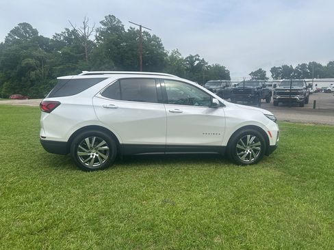 Used 2023 Chevrolet Equinox Premier FWD image 5