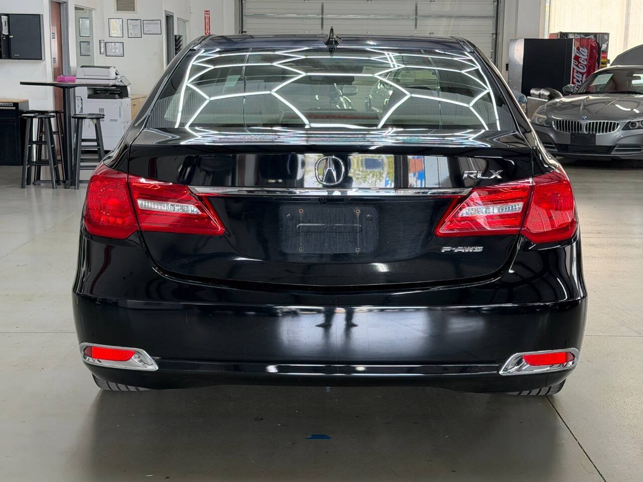 Used 2014 Acura RLX w/ Technology Package FWD image 3