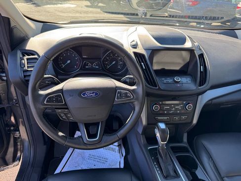 Used 2019 Ford Escape SEL image 20