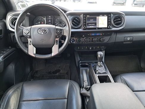 Used 2020 Toyota Tacoma TRD Sport image 13