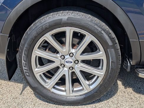 Used 2017 Ford Explorer Limited w/ Equipment Group 303A AWD/4WD image 21