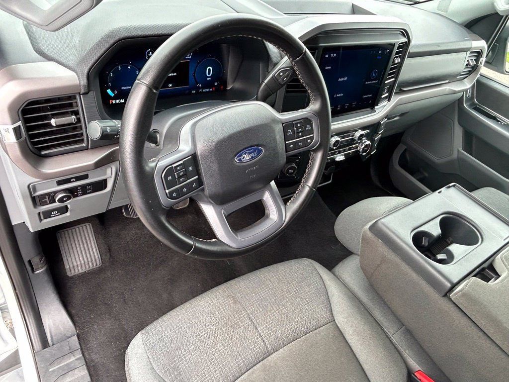 Used 2025 Ford F150 XLT w/ Equipment Group 301A Standard AWD/4WD image 17