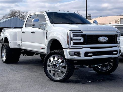 Used 2024 Ford F450 Limited image 38