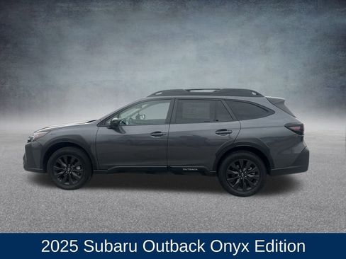 Used 2025 Subaru Outback Onyx Edition image 2