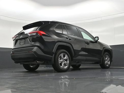 Used 2025 Toyota RAV4 XLE w/ Convenience Package FWD image 28