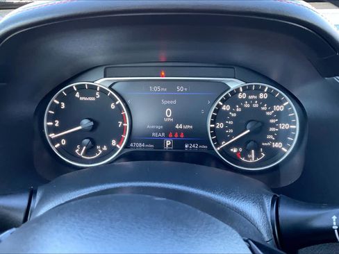 Used 2024 Nissan Altima 2.5 SR image 25