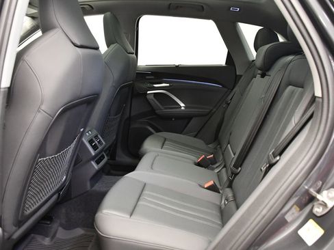 Used 2025 Audi Q5 Premium Plus w/ Premium Plus image 41