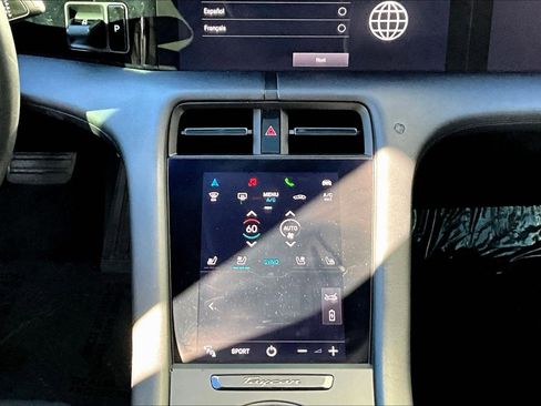 Used 2021 Porsche Taycan 4S image 31