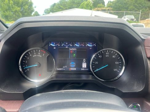 Used 2024 Ford Expedition Limited RWD image 8