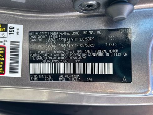 Used 2021 Toyota Sienna XSE w/ XSE Plus Package FWD image 34