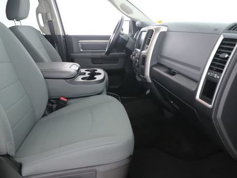 Used 2017 RAM 1500 Classic SLT w/ SLT Plus D←cor Group AWD/4WD image 29