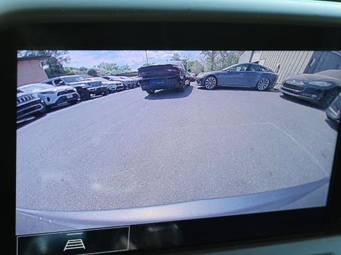 Used 2022 Chevrolet Camaro LT w/ Technology Package RWD image 17