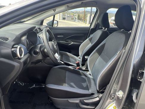 Used 2025 Nissan Versa SV image 18