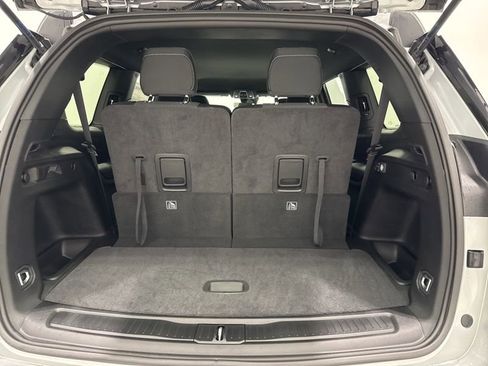 New 2026 Jeep Grand Cherokee L Laredo AWD/4WD image 9