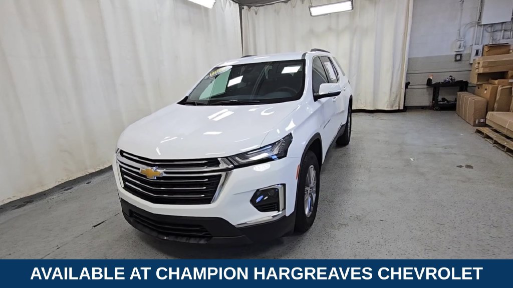 Certified 2023 Chevrolet Traverse LT FWD image 3