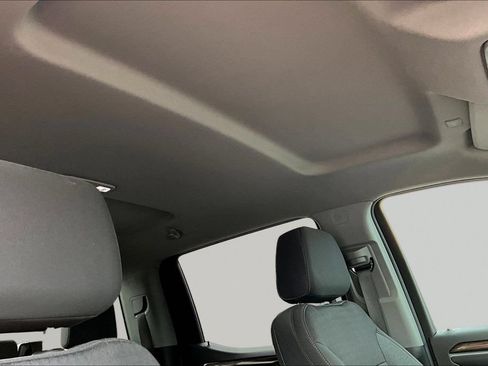 Used 2022 Chevrolet Silverado 1500 LT AWD/4WD image 25