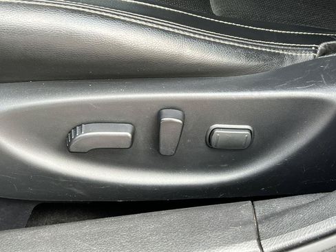 Used 2021 Nissan Maxima 3.5 SV w/ Floor Mat Group FWD image 15