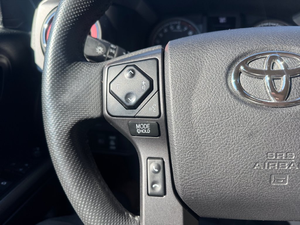 Used 2022 Toyota Tacoma TRD Sport w/ TRD Premium Sport Package AWD/4WD image 29