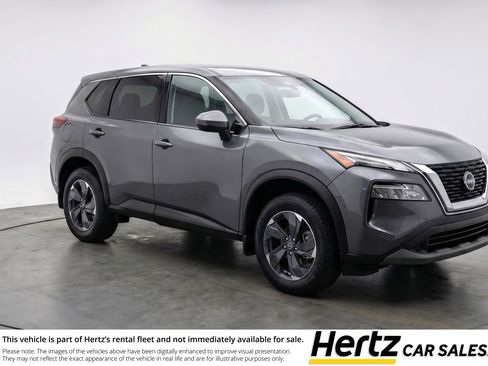 Used 2025 Nissan Rogue SV FWD image 1