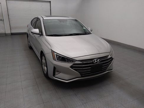 Used 2019 Hyundai Elantra Value Edition FWD image 14