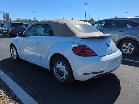 Used 2018 Volkswagen Beetle 2.0T S image 8
