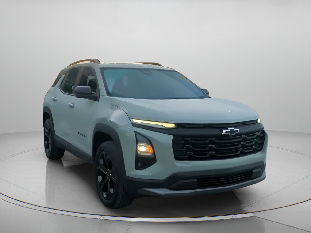 Used 2025 Chevrolet Equinox LT w/ Convenience Package II FWD image 4