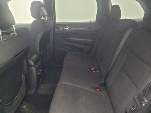 Used 2015 Jeep Grand Cherokee Laredo w/ Quick Order Package 23E image 18