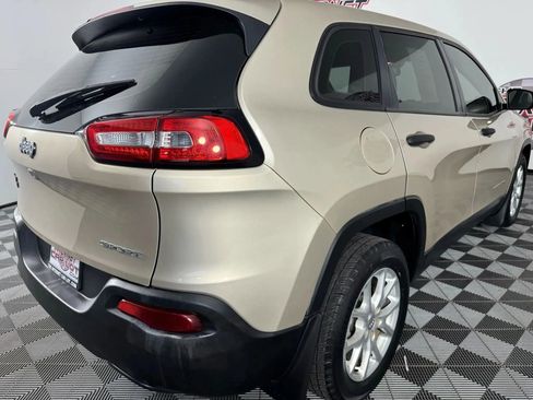 Used 2015 Jeep Cherokee Sport image 25