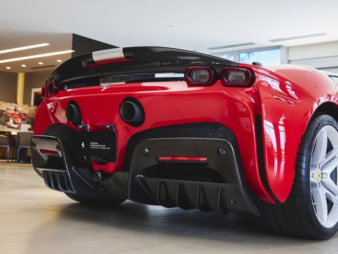 Used 2021 Ferrari SF90 Stradale image 47