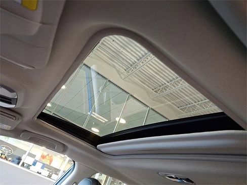 Used 2020 Subaru Impreza 2.0i Limited image 14