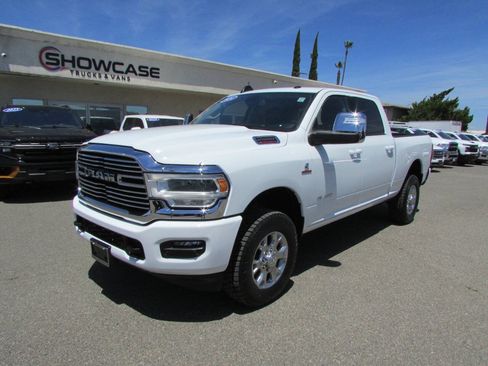 Used 2024 RAM 2500 Laramie AWD/4WD image 4