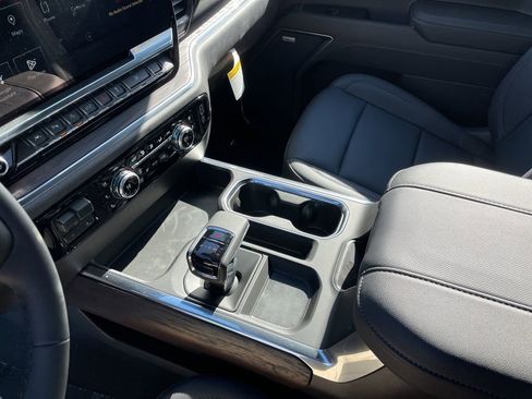 Used 2025 GMC Sierra 1500 SLT w/ SLT Premium Plus Package image 22