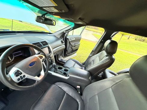 Used 2013 Ford Explorer Limited image 14