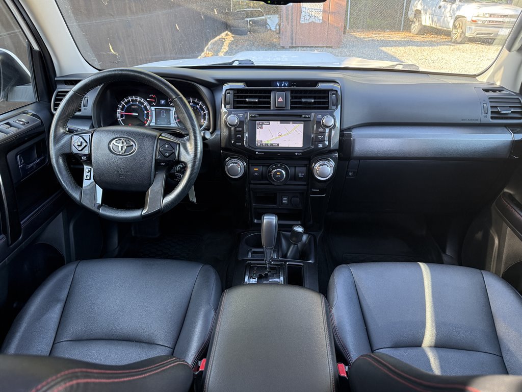 Used 2016 Toyota 4Runner Trail Premium AWD/4WD image 20