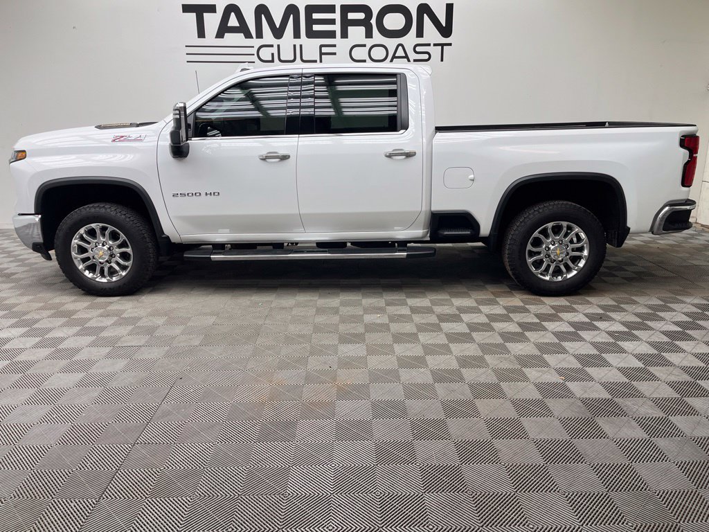 Used 2025 Chevrolet Silverado 2500 LTZ w/ LTZ Premium Package AWD/4WD image 6