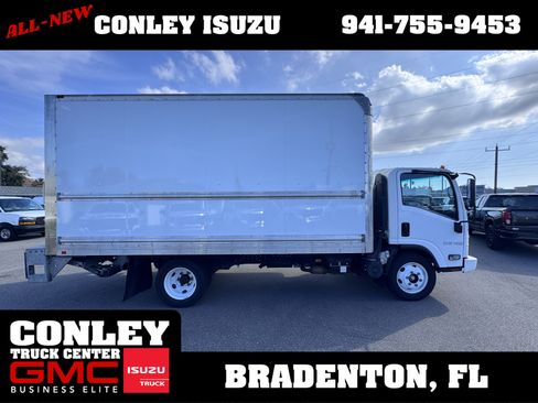 Used 2020 Isuzu NPR image 2