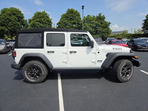 Used 2022 Jeep Wrangler Unlimited Sport AWD/4WD image 20