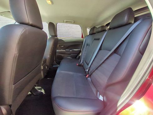 Used 2025 Mitsubishi Outlander Sport SE AWD/4WD image 27